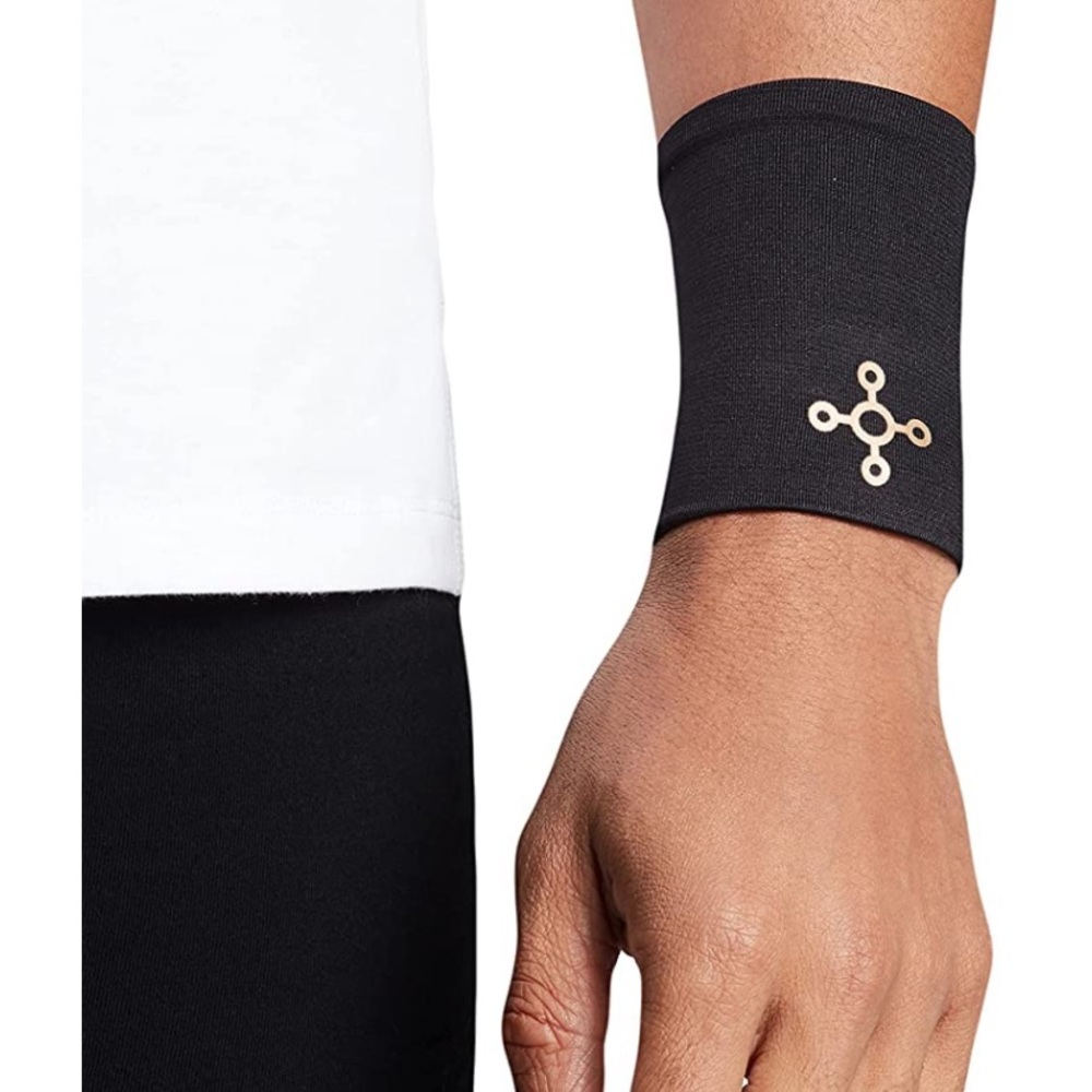 Tommie Copper Core Compression Wrist Sleeve, Unisex and cooling towel NEW